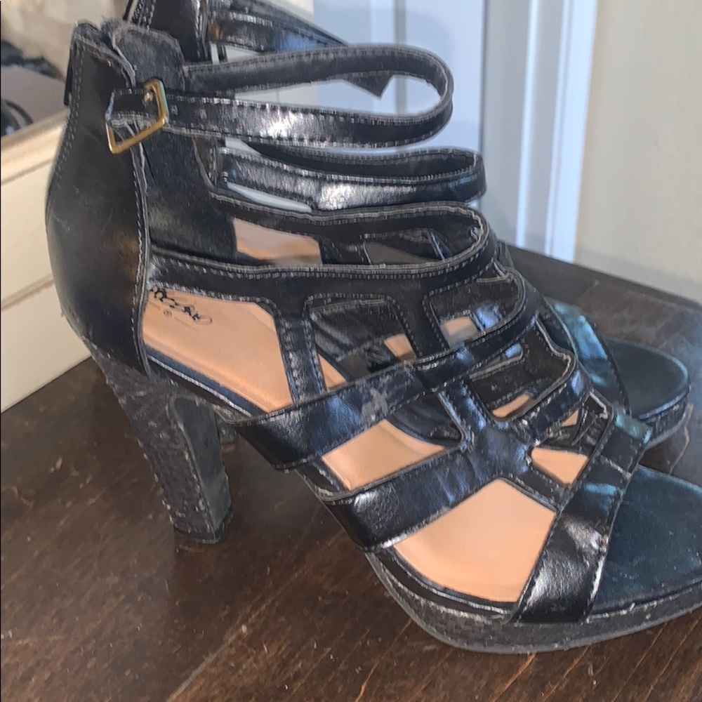 Mossimo Black strappy heels